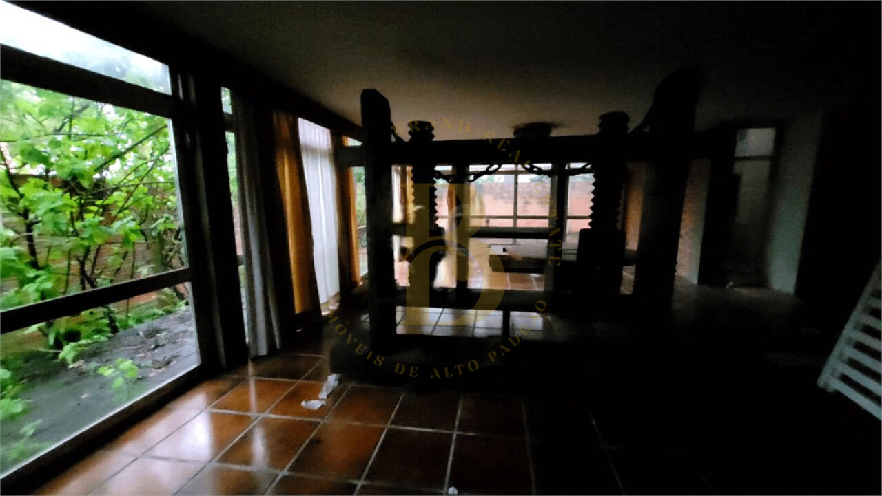 Foto 17 - BR1819