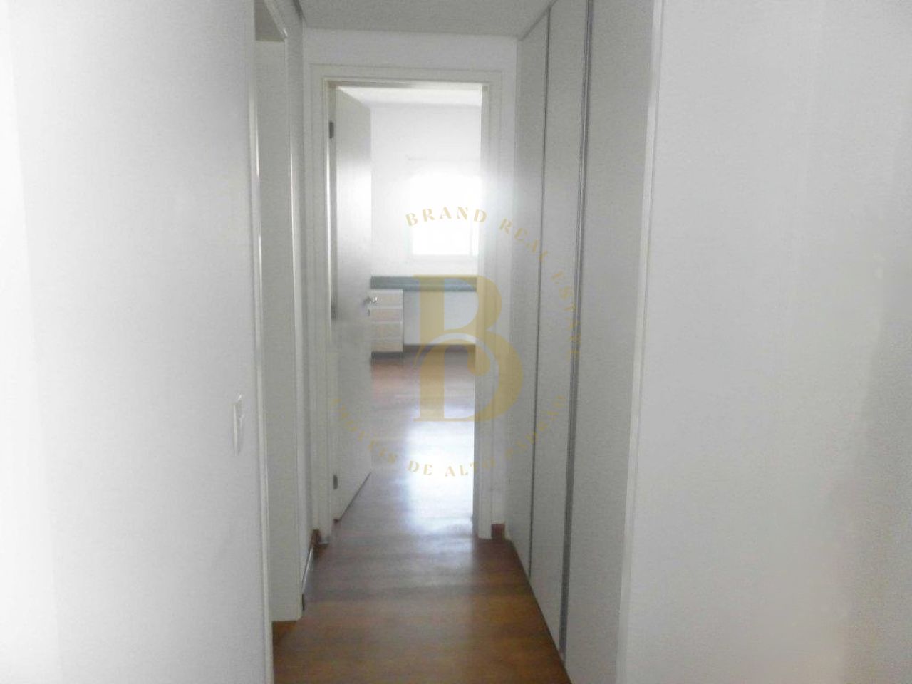 Foto 8 - BR2012