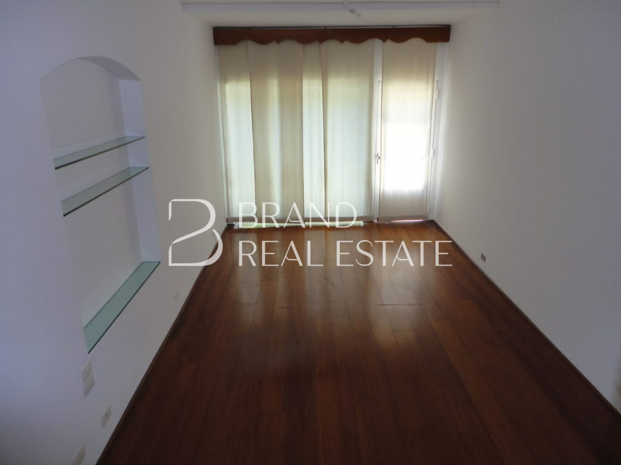 Foto 5 - BR3127