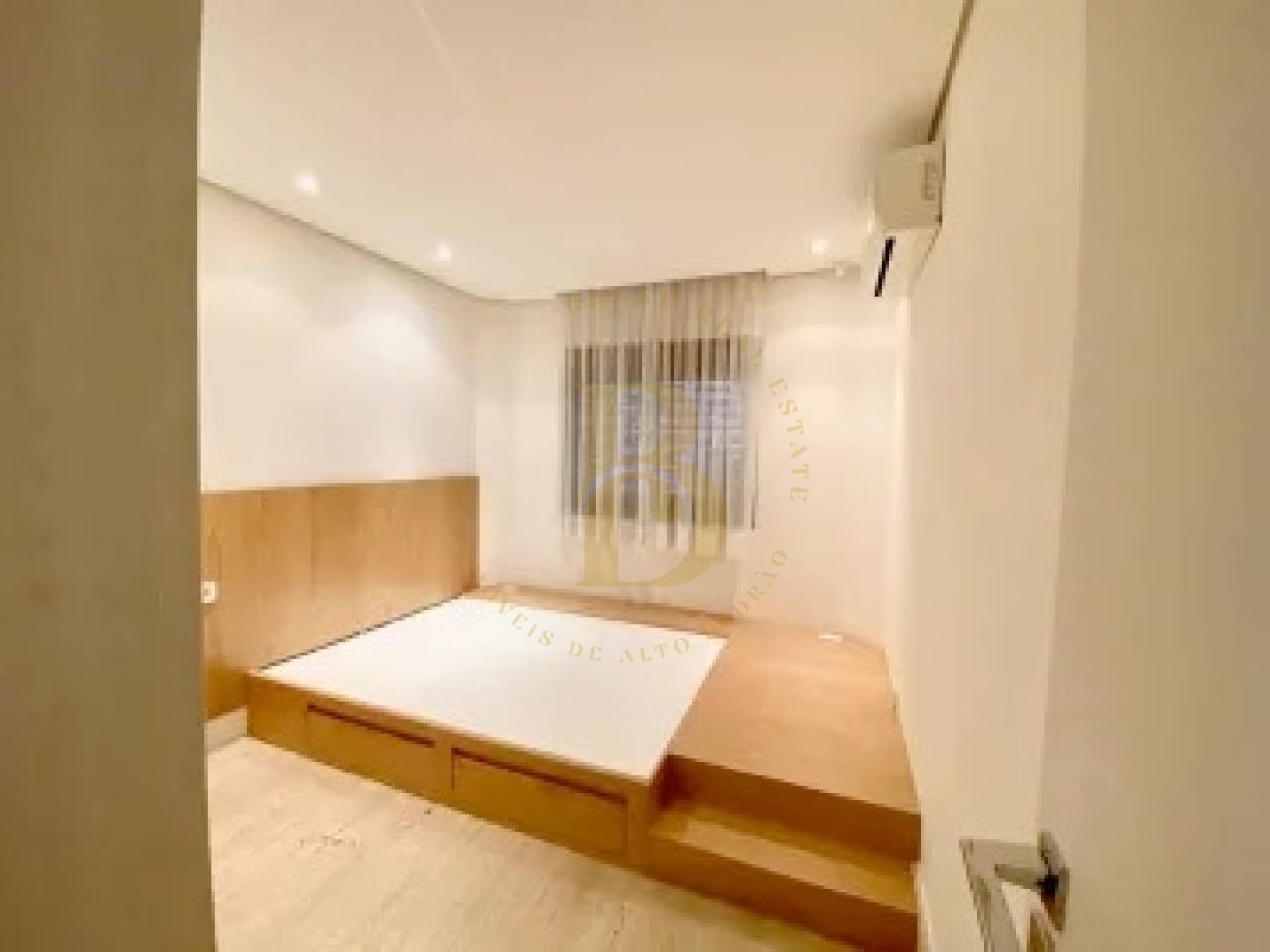 Foto 3 - BR6104