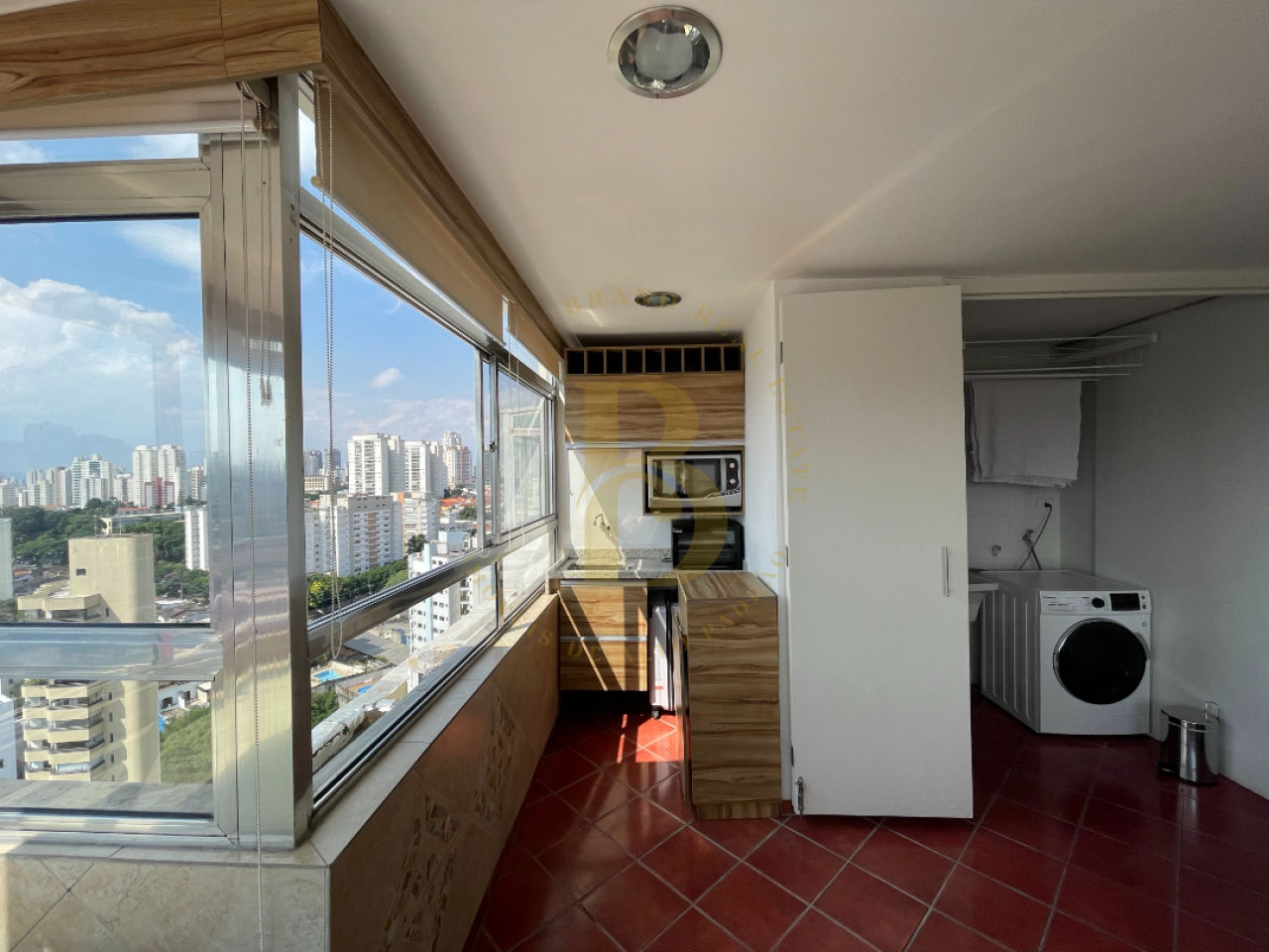 Foto 3 - BR7307