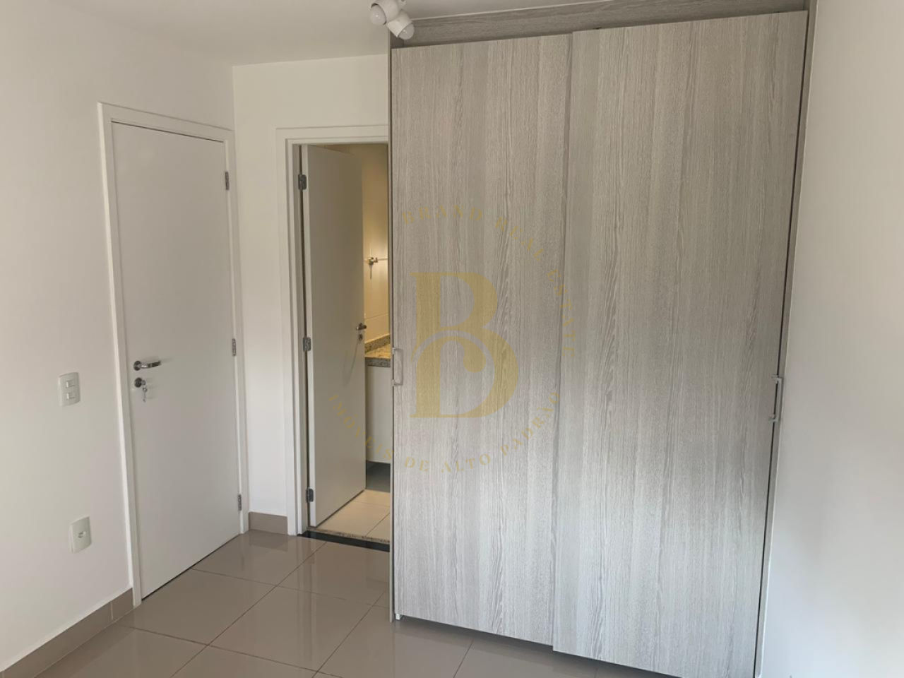 Foto 7 - BR8007