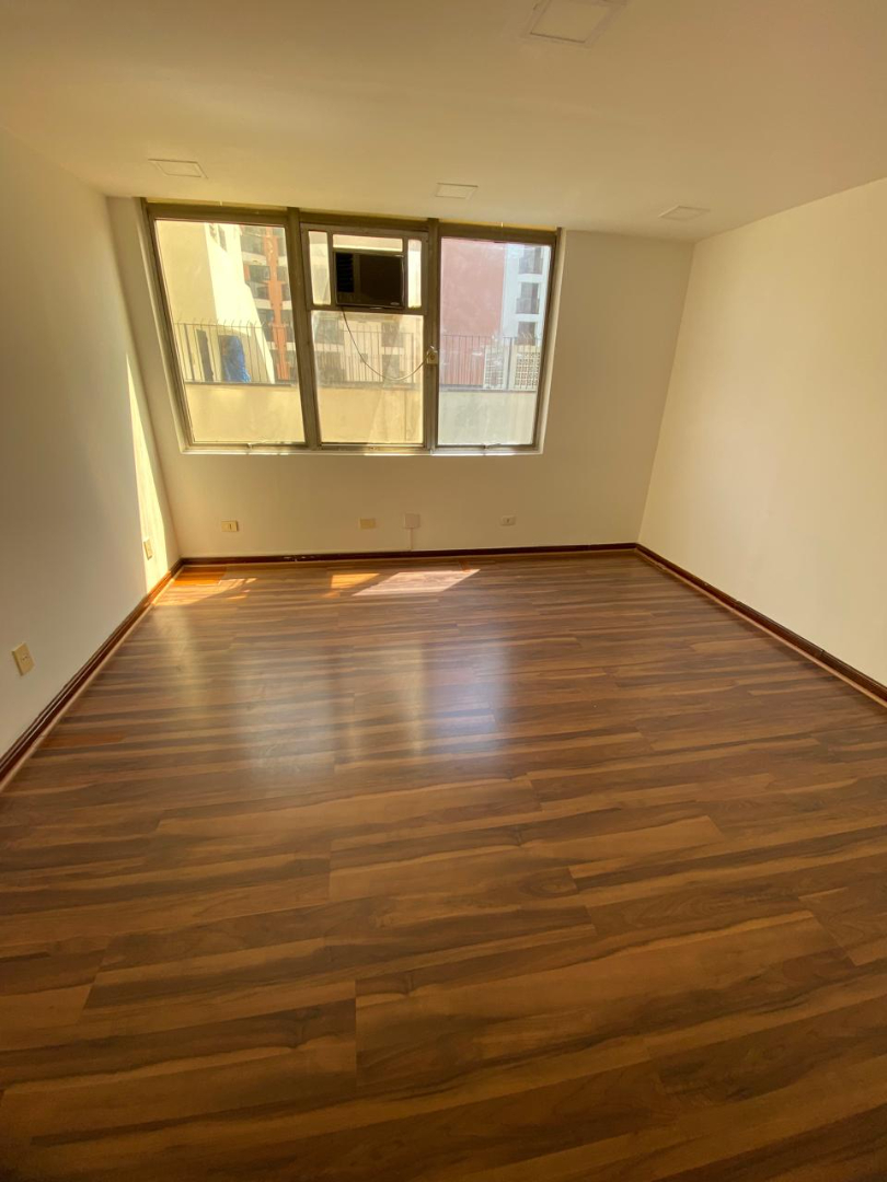 Foto 4 - BR8018