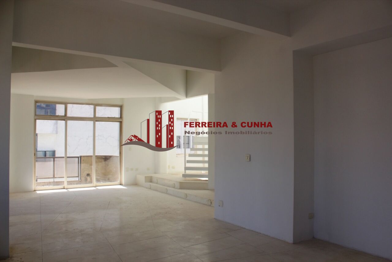 Triplex para Venda - Santa Cecília