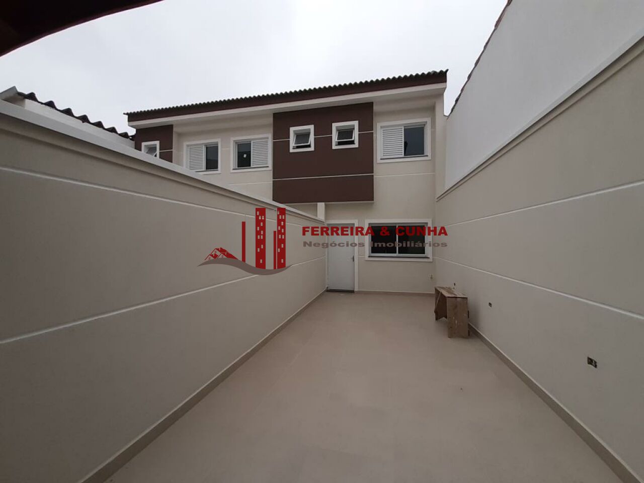 Sobrado para Venda - Parque Vitória