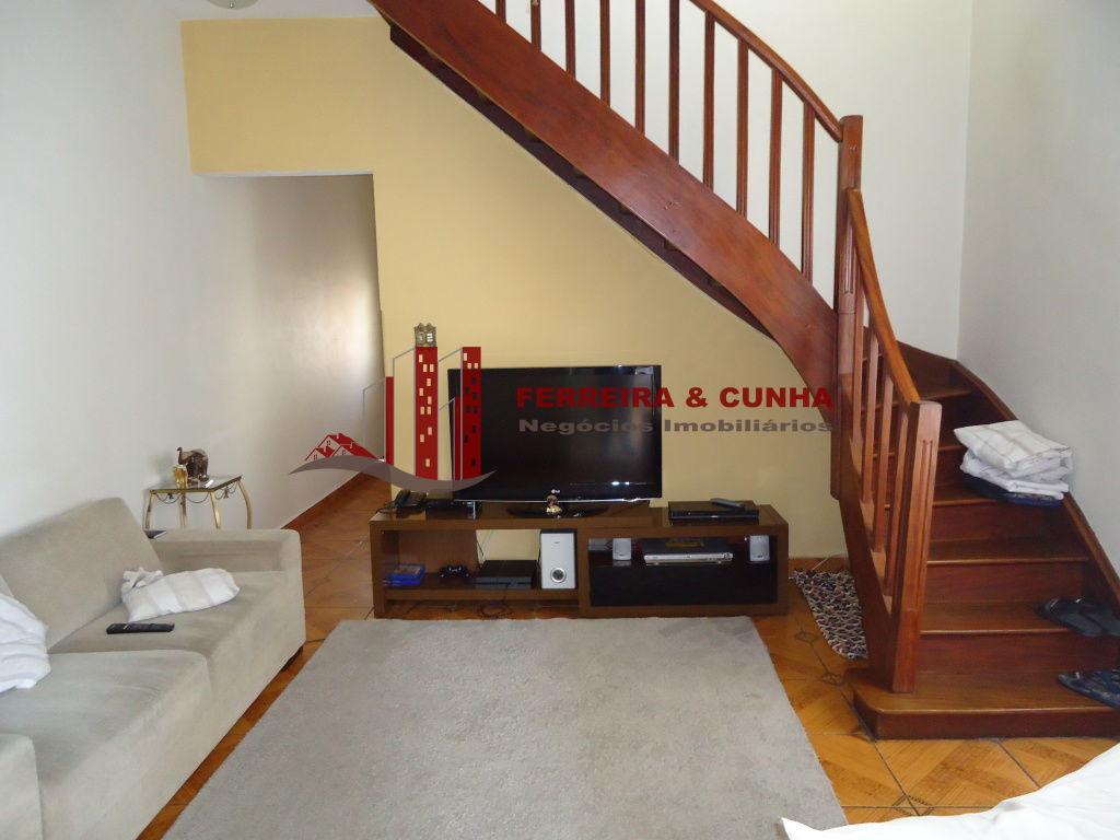 Casa Assobradada para Venda - Vila Leonor