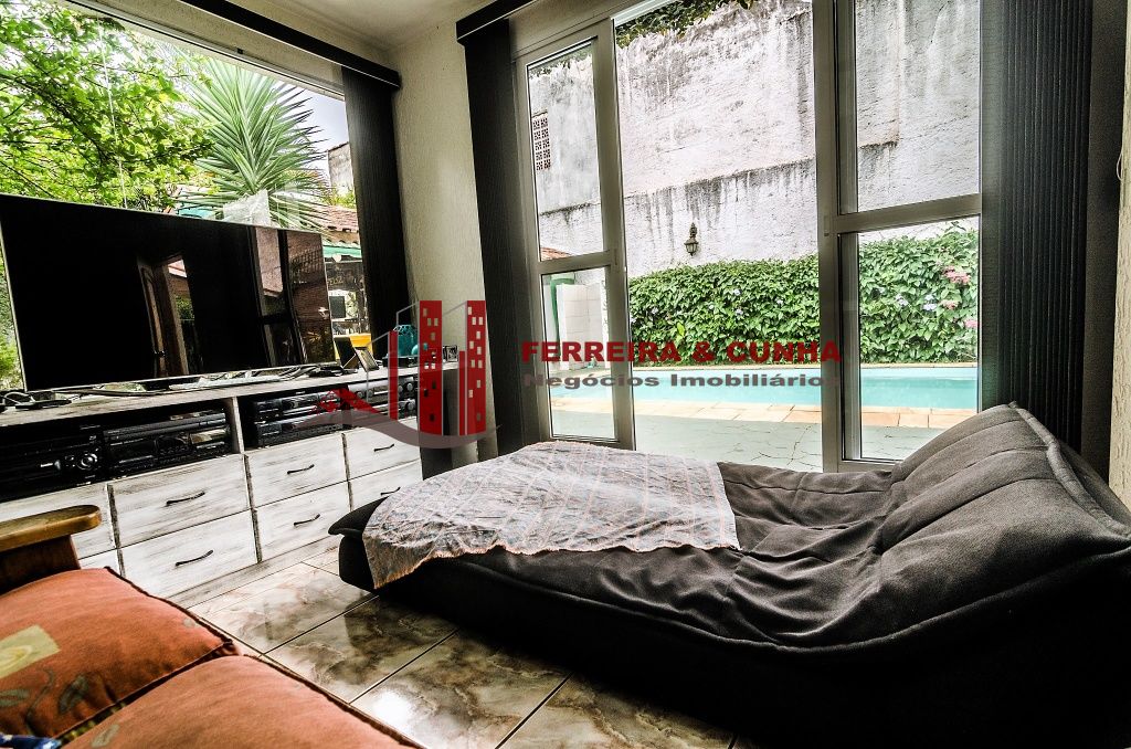 Casa Térrea para Venda - Casa Verde Média