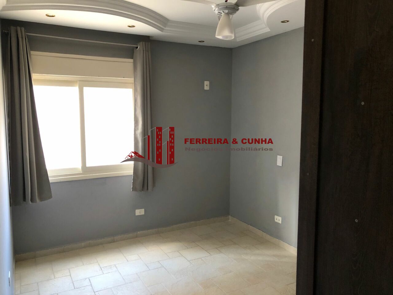 Apartamento para Venda - Santa Teresinha