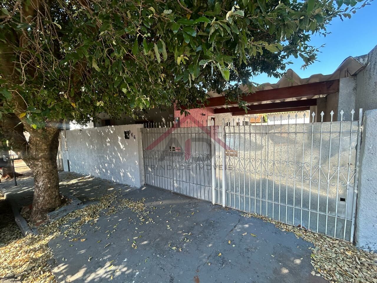 Casa Térrea para Locação - Centro