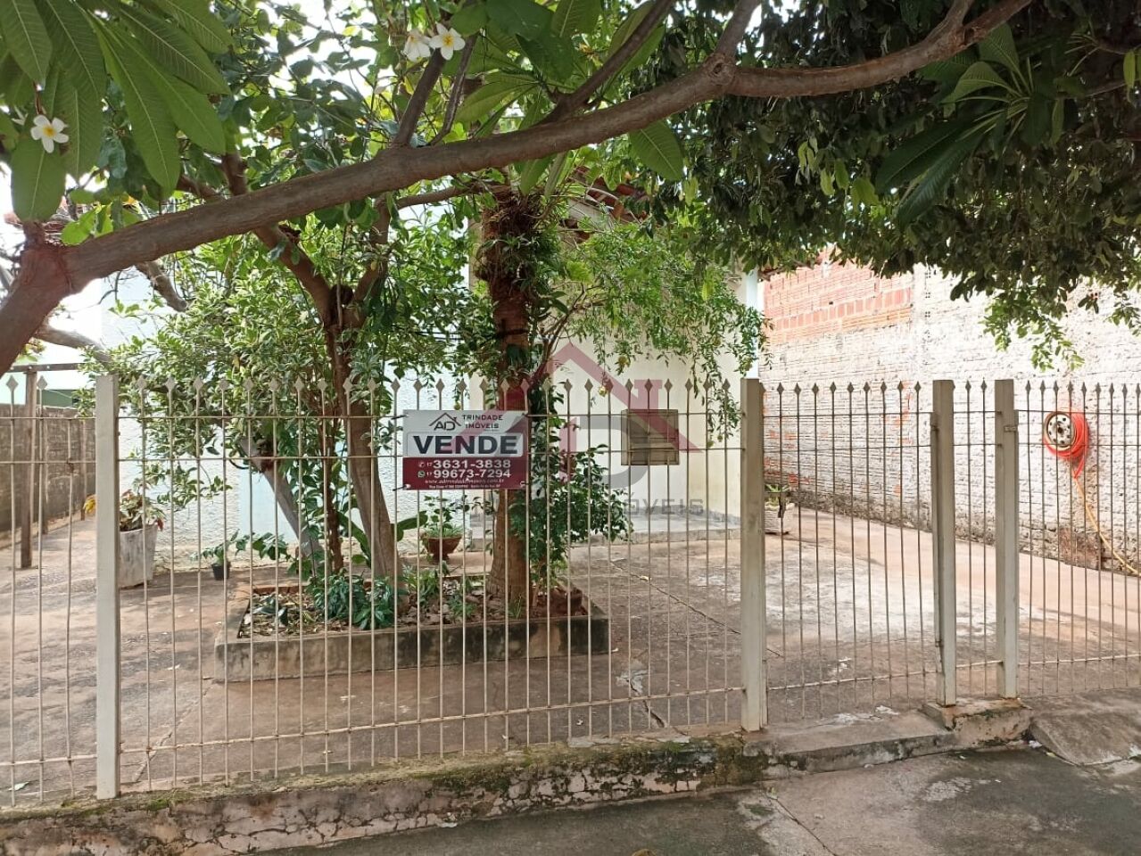 Casa Térrea para Venda - Centro