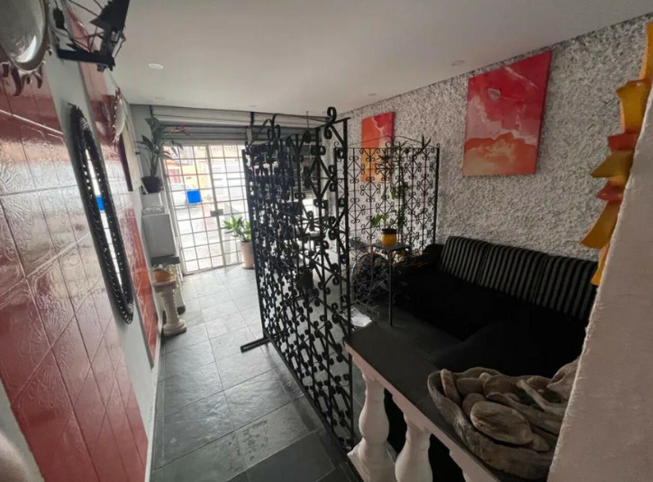 Casa Assobradada para Venda - Vila Santa Catarina