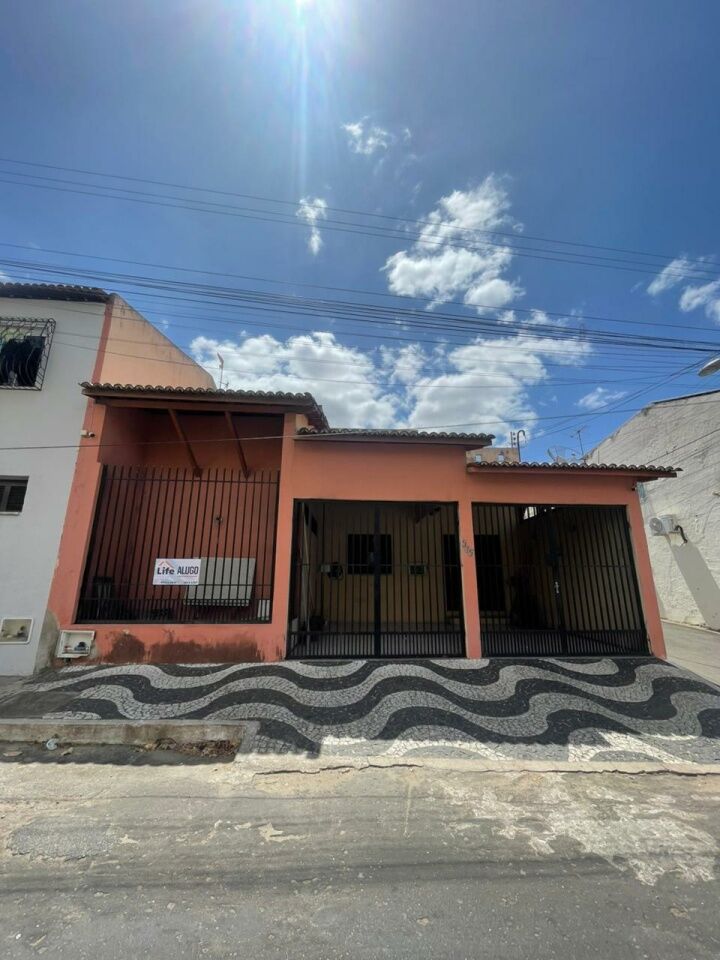 Casa Térrea para Locação - Centro