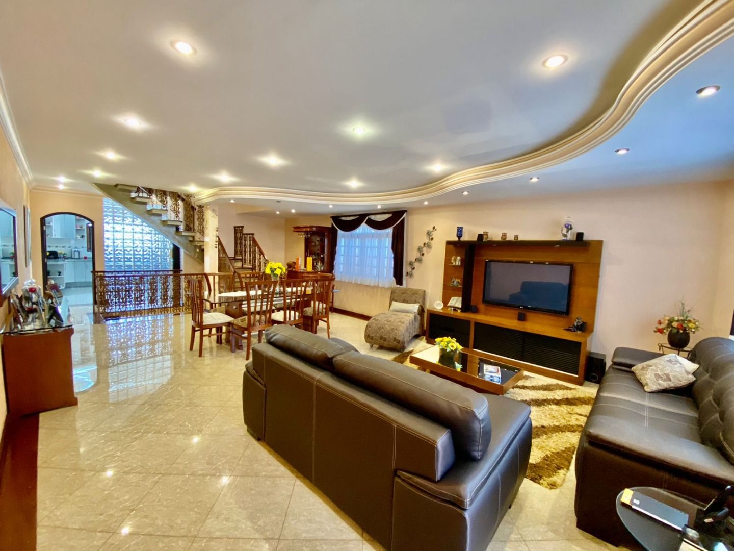 Sobrado para Venda - Água Rasa