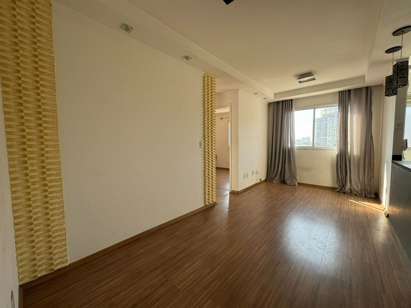 Apartamento para Venda - Vila Carmosina