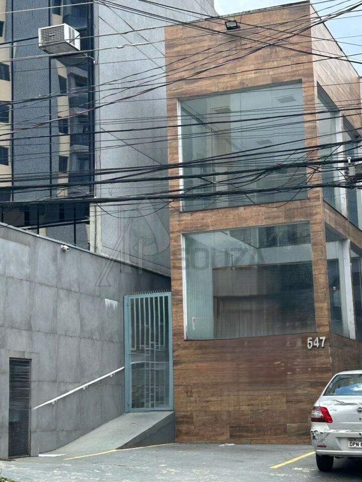 Prdio para Locao - gua Fria