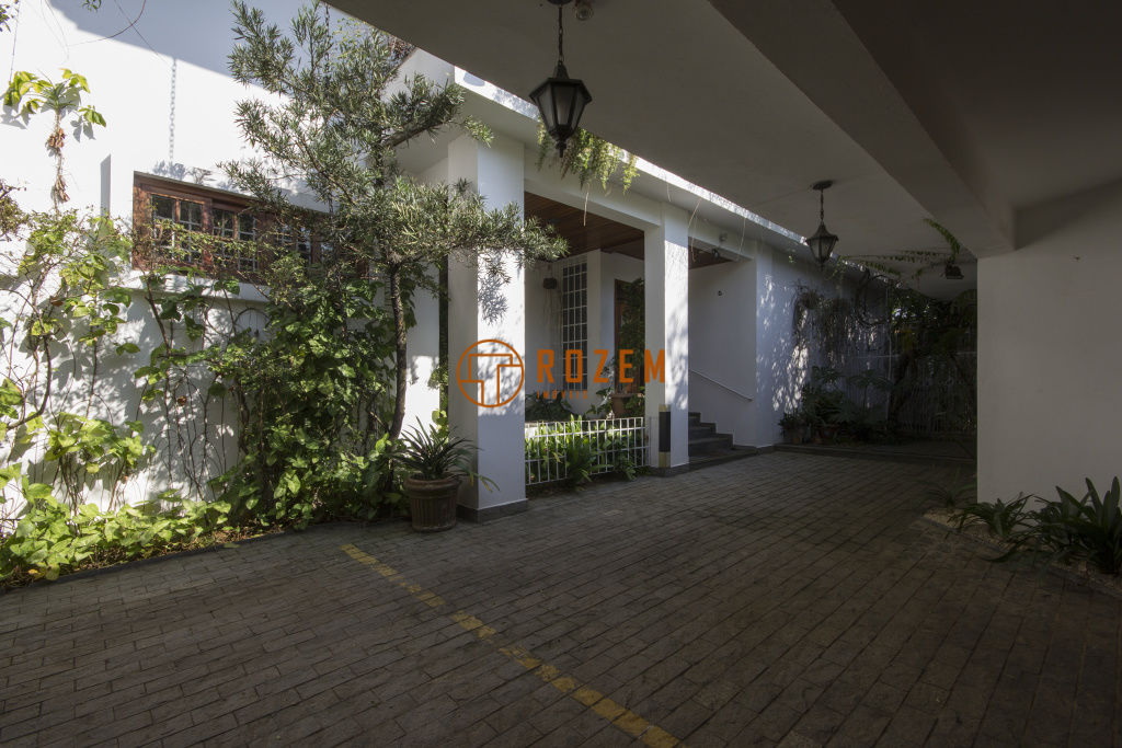 Casa Assobradada para Venda - MORUMBI