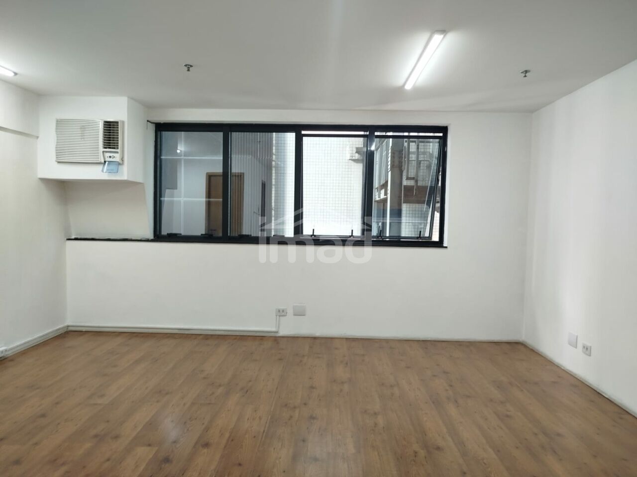 Conj. Comercial para Venda - Santa Cecília