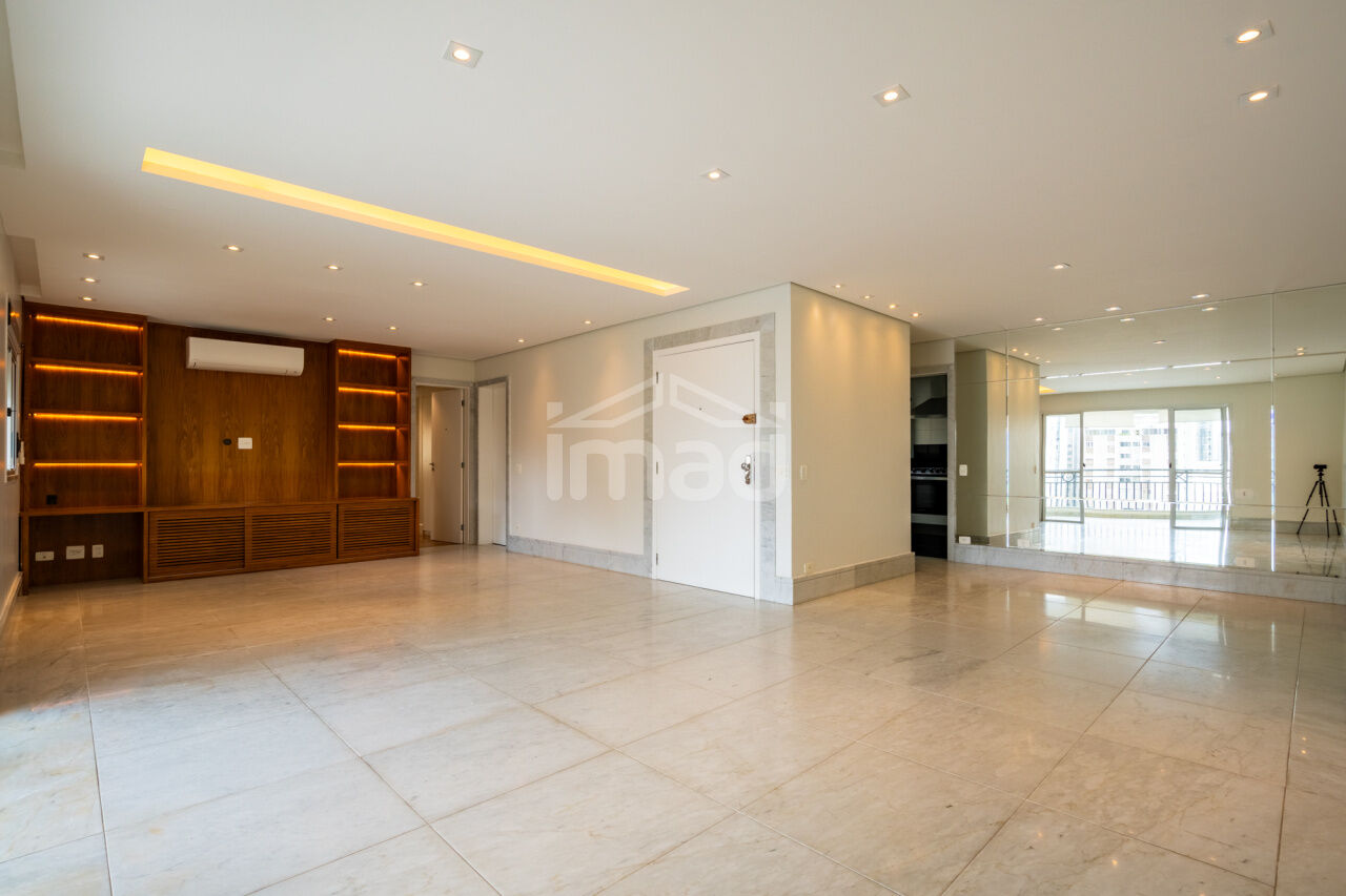 Apartamento para Locação - Moema