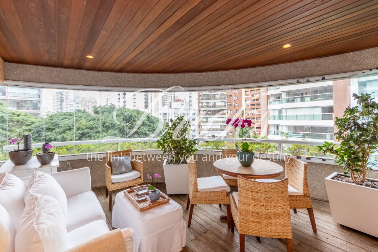 Apartamento para Venda - Moema