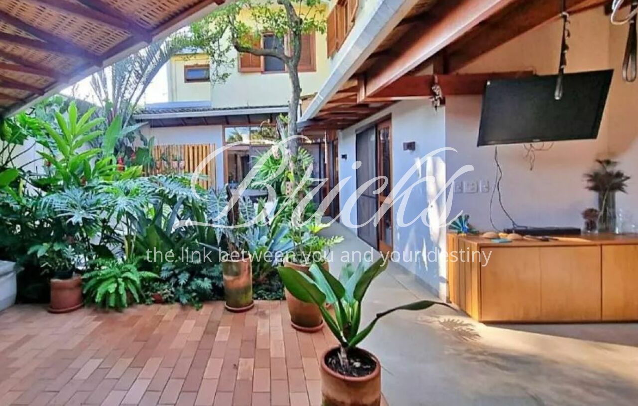 Casa em Condominio para Venda - Granja Julieta