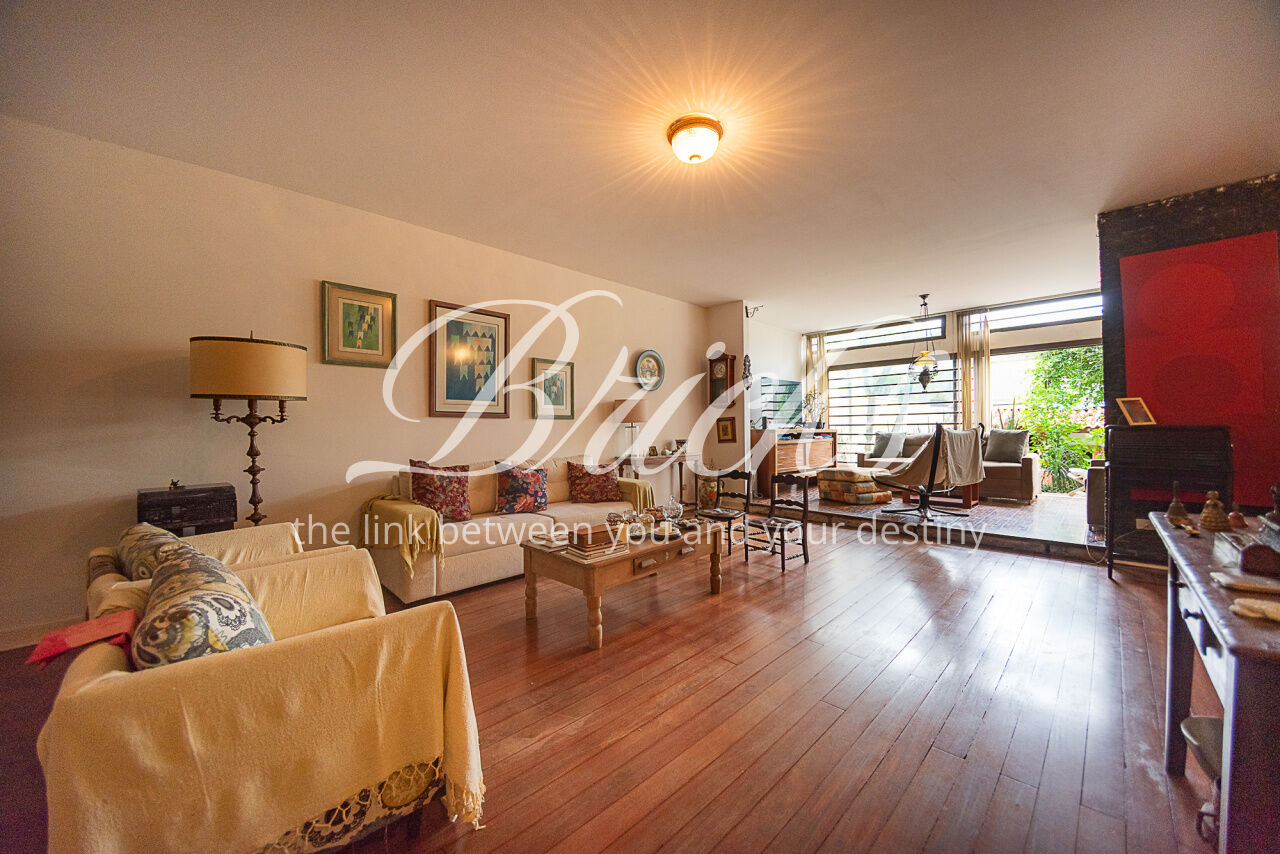 Sobrado para Venda - Moema