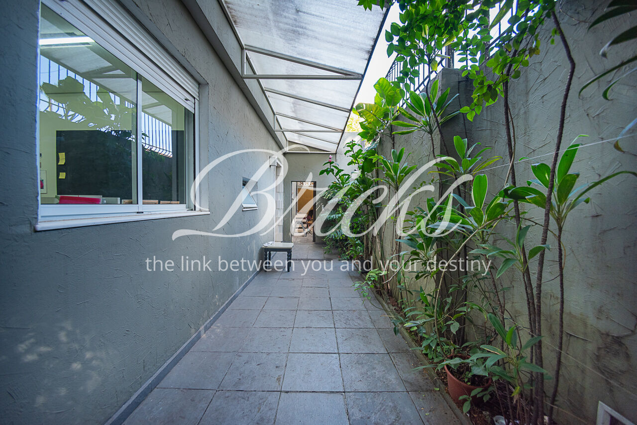 Casa para Venda - Campo Belo