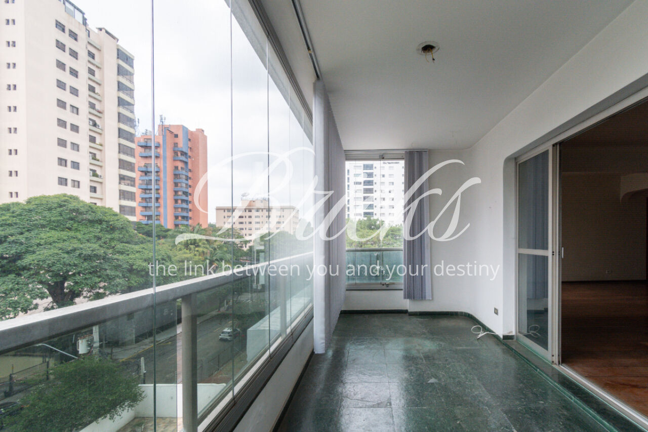 Apartamento para Venda - Moema