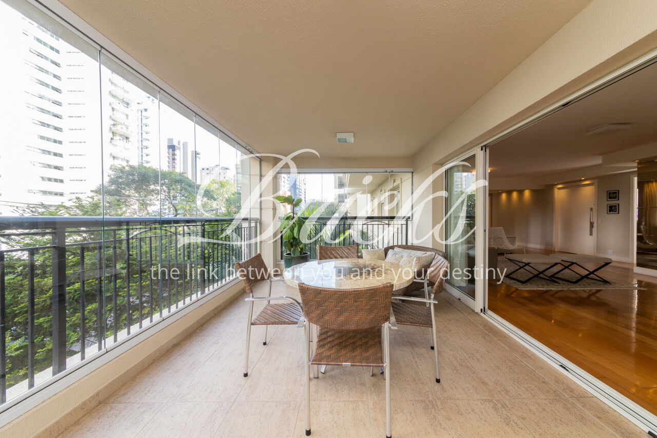 Apartamento para Venda - Moema