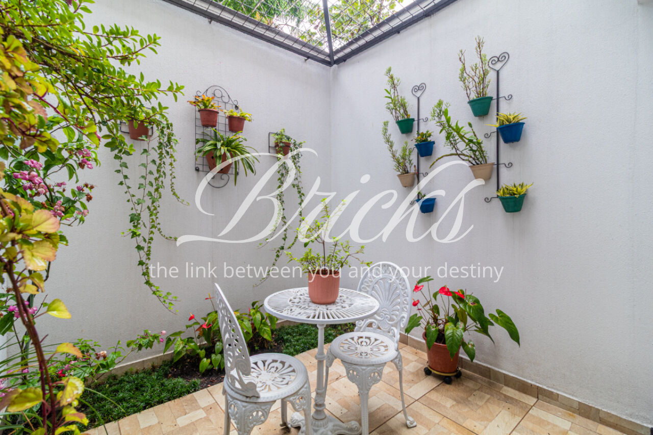 Casa em Condominio para Venda - Granja Julieta