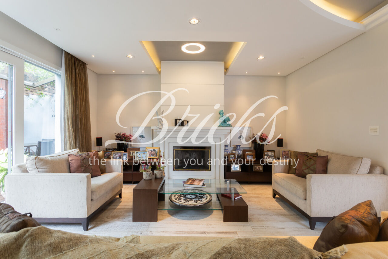 Casa Assobradada para Venda - Campo Belo