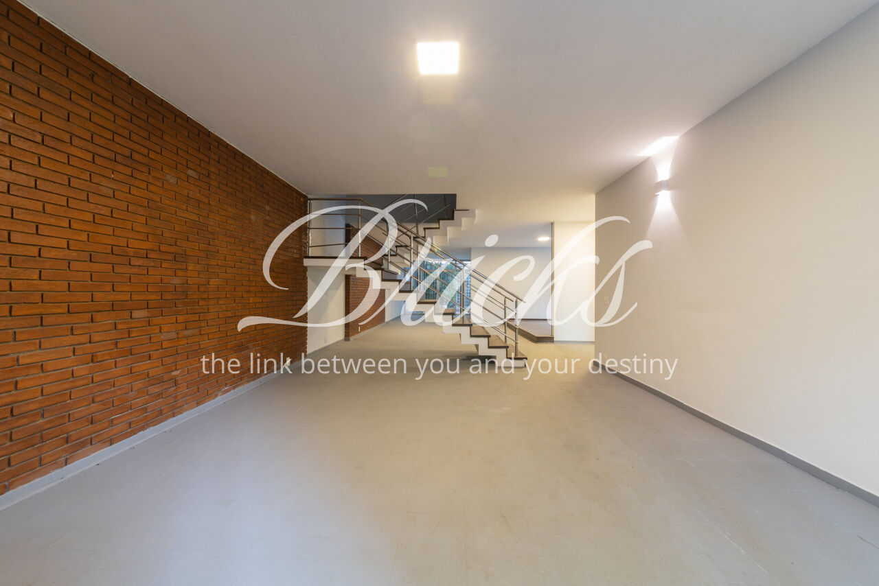 Casa Assobradada para Venda - Moema