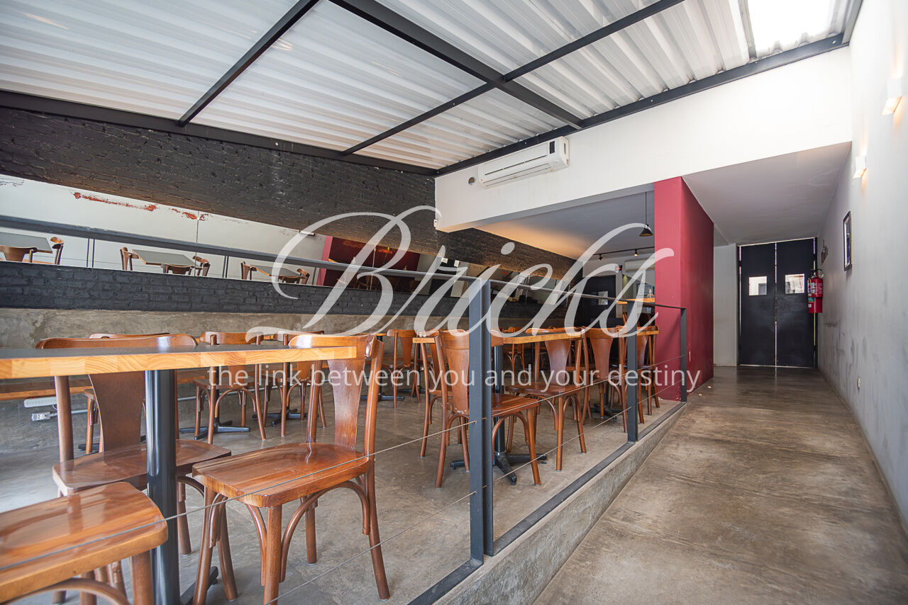 Casa Assobradada para Venda - Chácara Santo Antônio Zona Sul