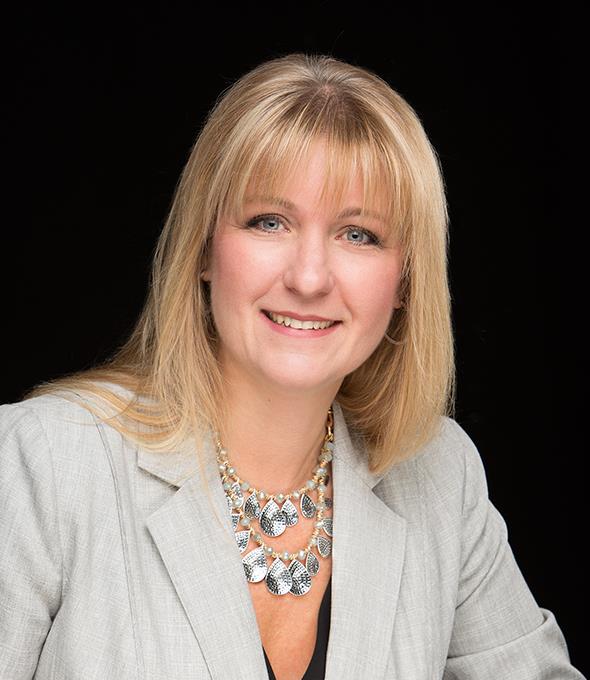 Real Estate Agent Colleen Prostek C.Pro.Real Estate Team Glendale, WI