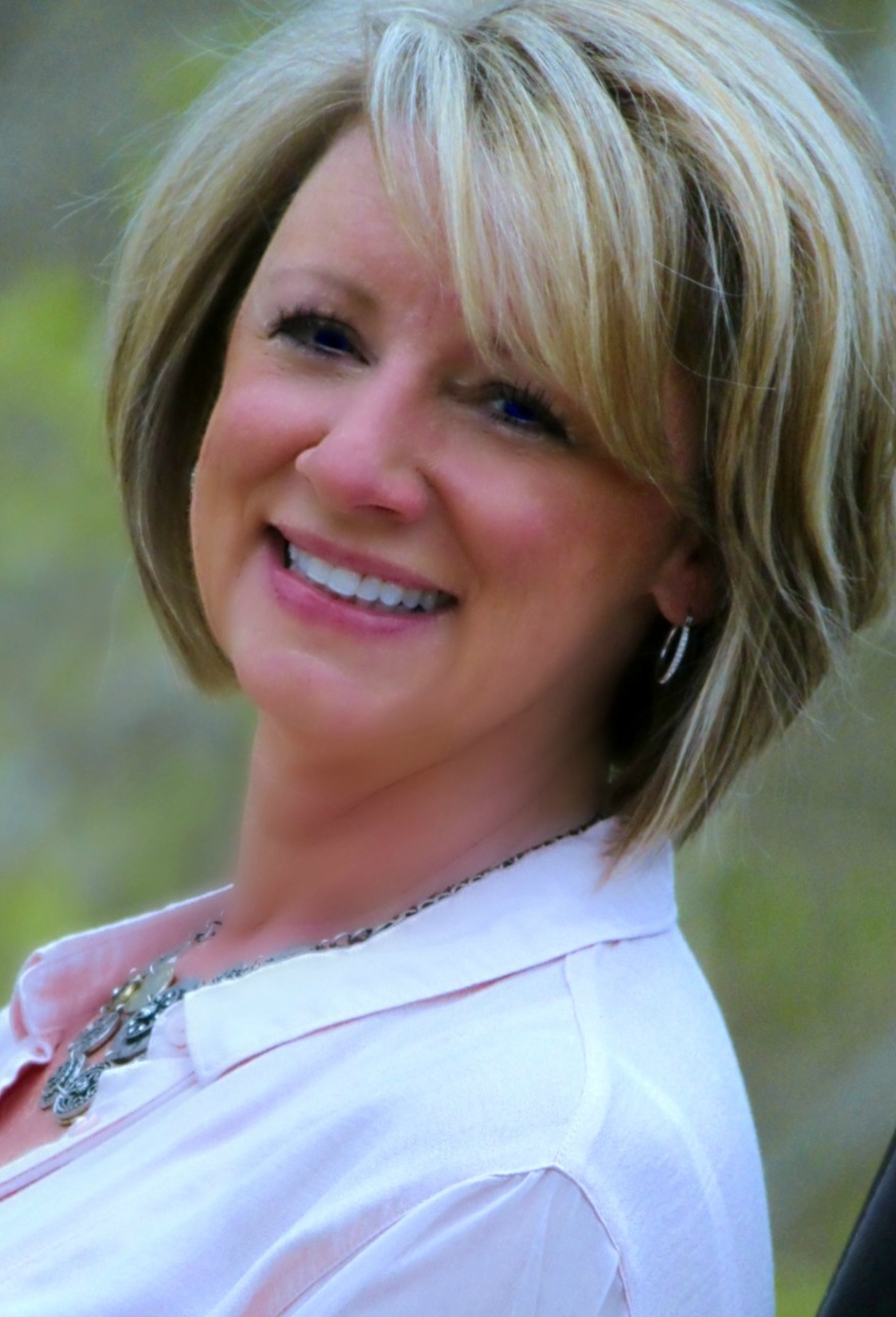 Real Estate Agent Angie Christopher Farmington, MO