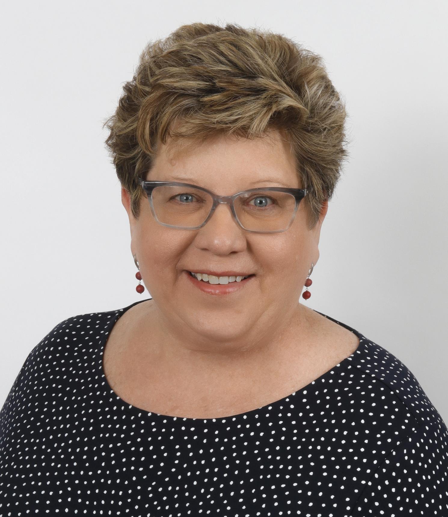 Real Estate Agent Lynn Garafola Sparta, NJ