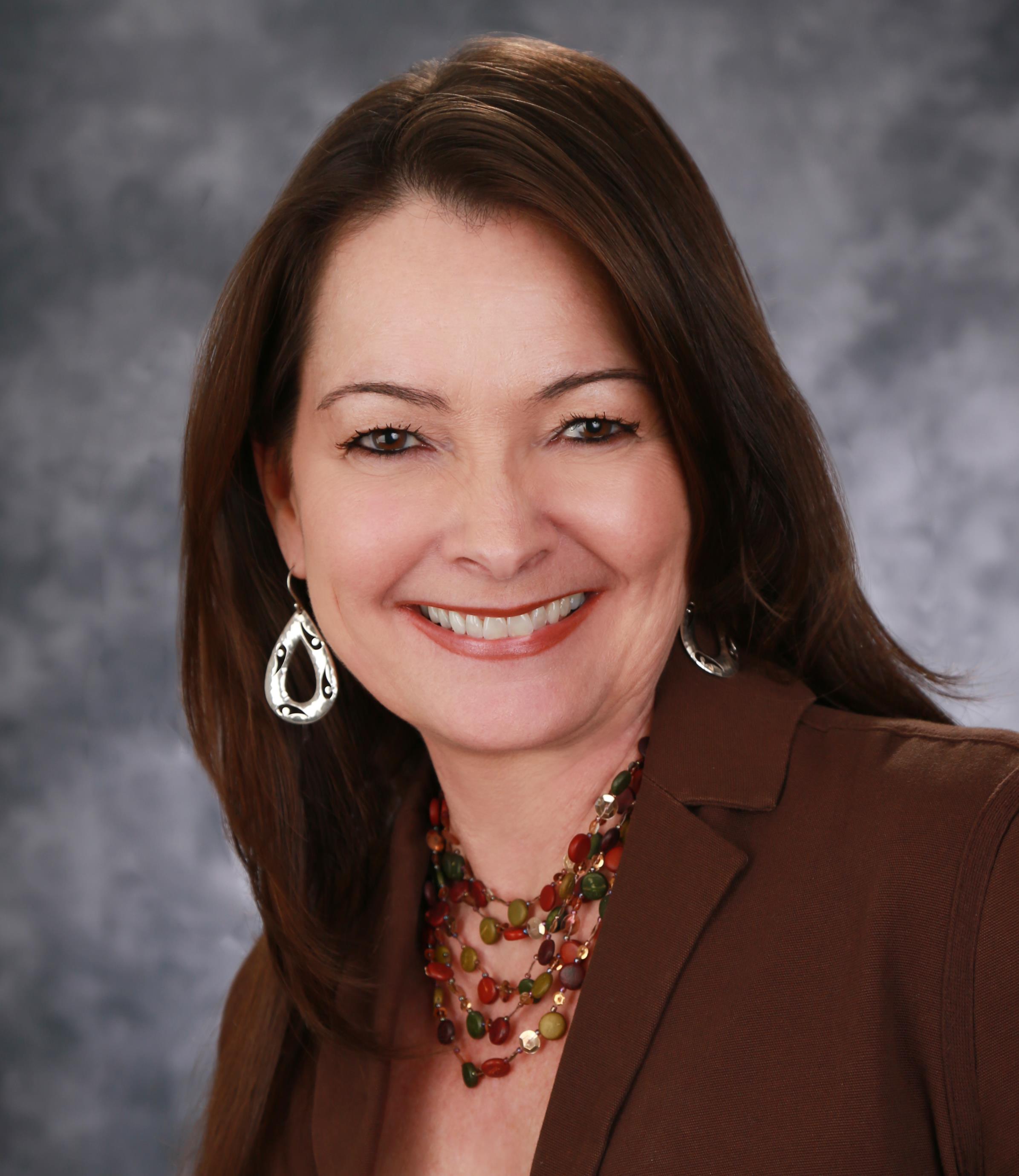 Real Estate Agent Julie Peterson Real Estate, LLC Moses Lake, WA