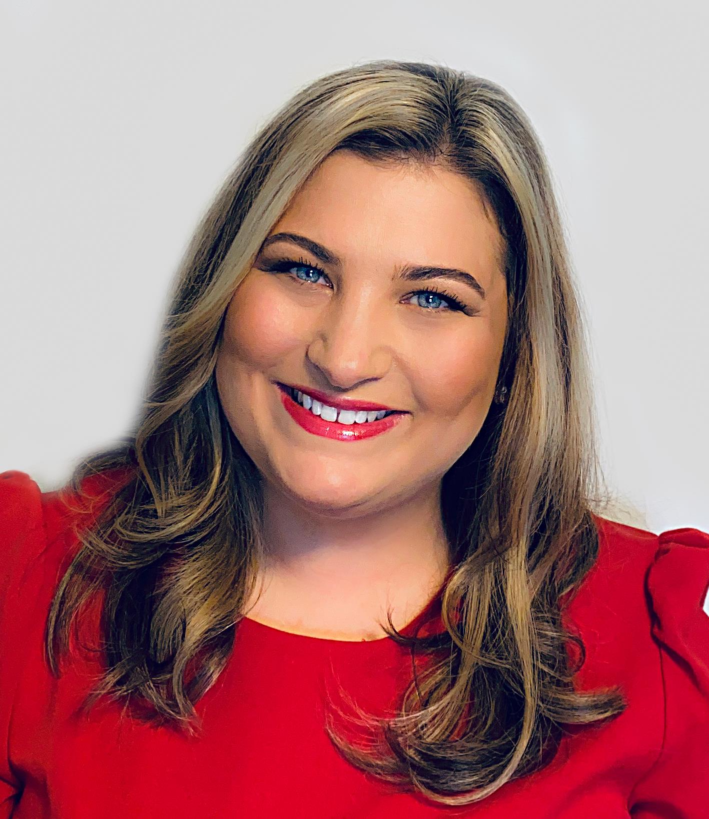 Real Estate Agent Renee Humme Smoky Mountains,Land,Cabins,Homes,Invest