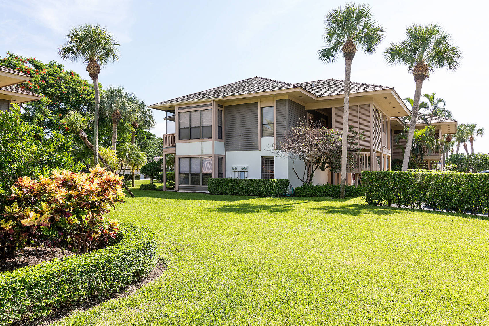 11818 Pebblewood Drive 101 D