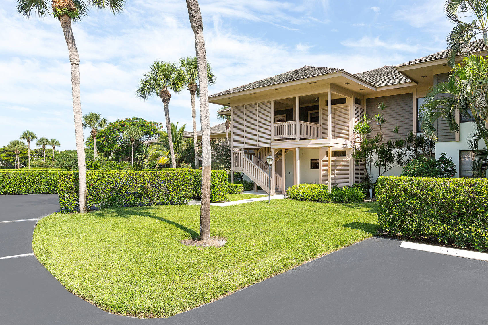 11818 Pebblewood Drive 101 D