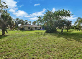 SOLD 17817 81st Lane N, Loxahatchee, FL 33470 - CONTINGENT