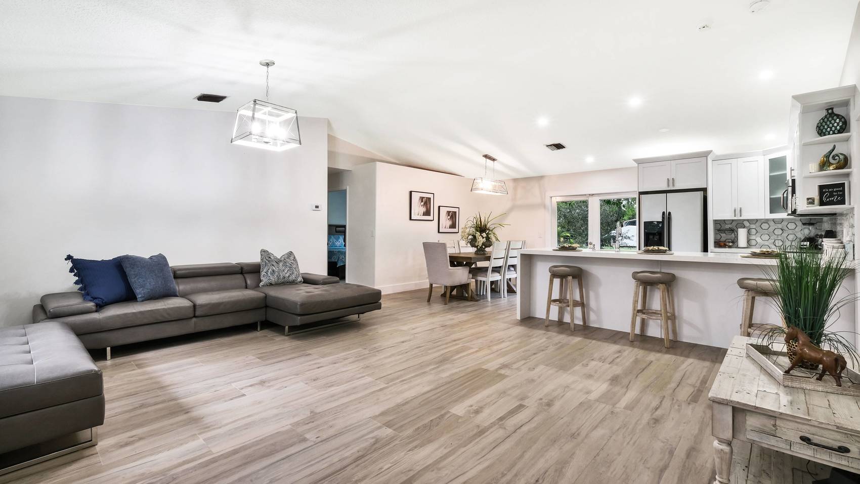 SOLD 17817 81st Lane N, Loxahatchee, FL 33470 - CONTINGENT