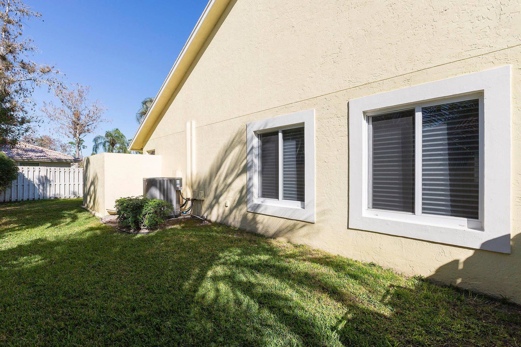 13455 Northumberland Circle, Wellington, FL 33414 