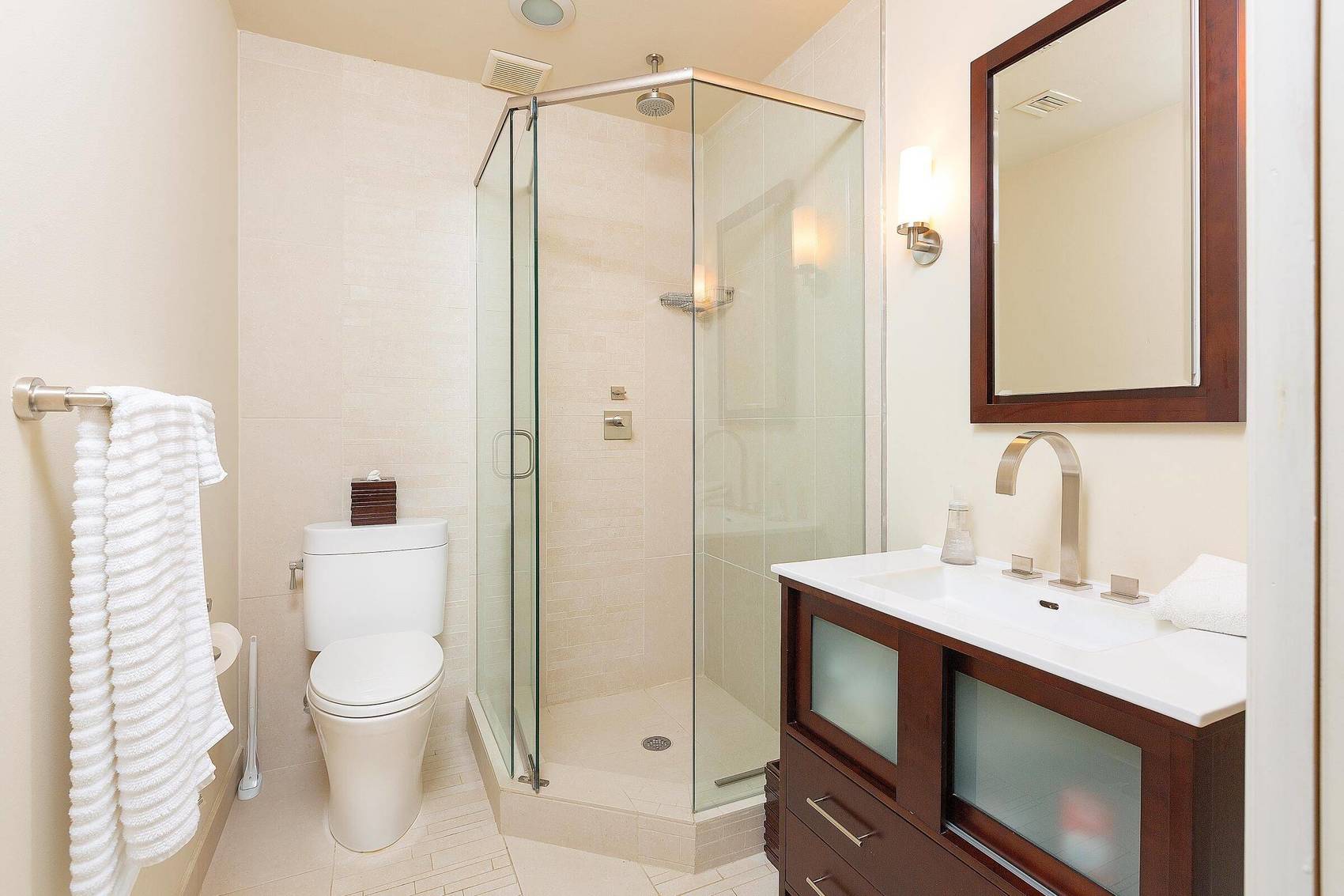 8231 Bridle Path, Boca Raton, FL 33496