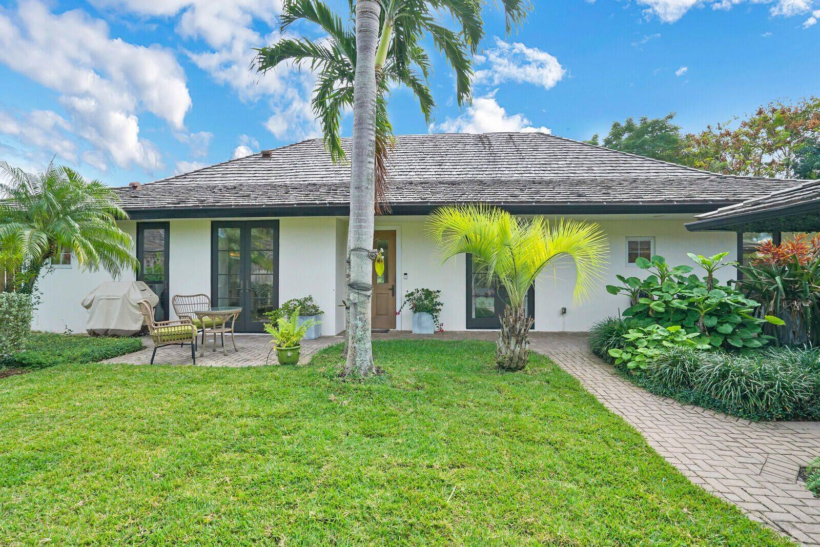 11860 Pebblewood Drive, Wellington, FL 33414