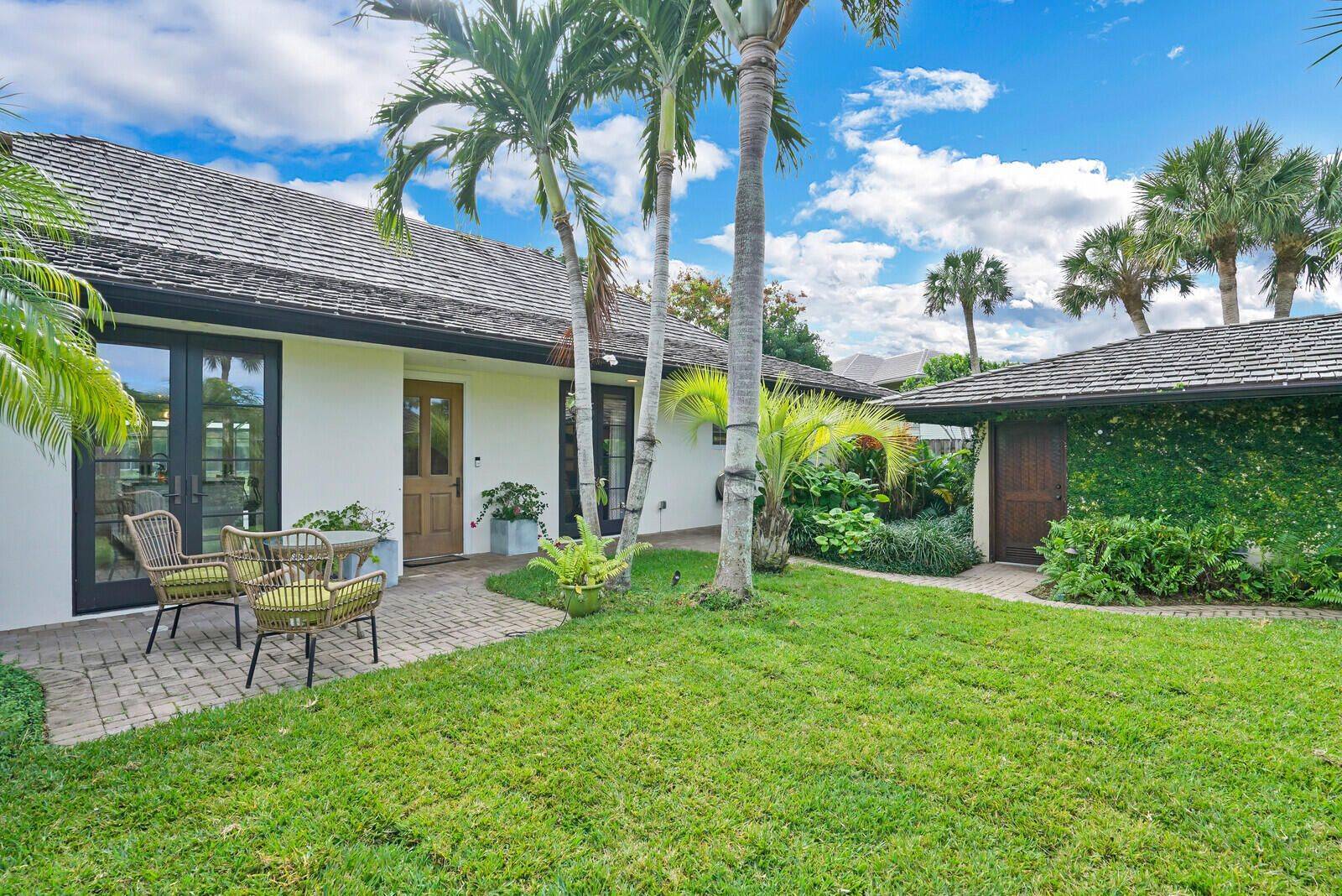 11860 Pebblewood Drive, Wellington, FL 33414