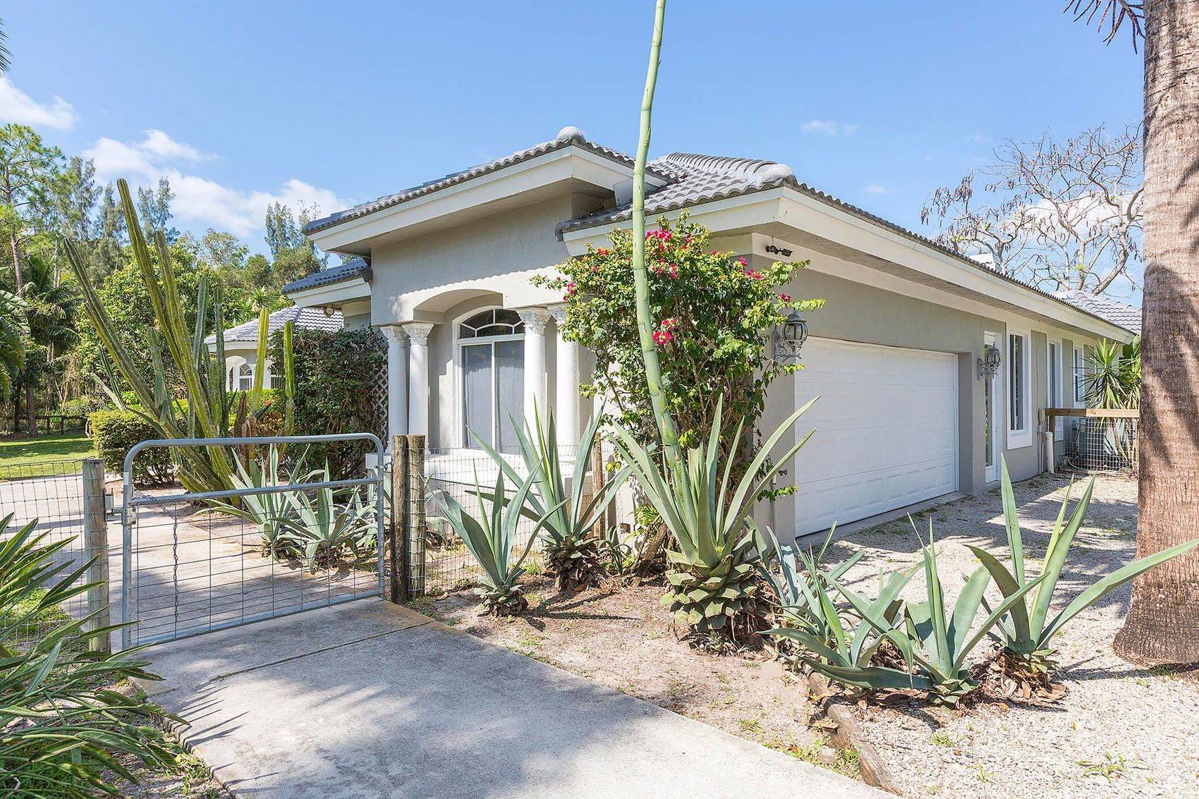 1739 B Road, Loxahatchee, FL 33470