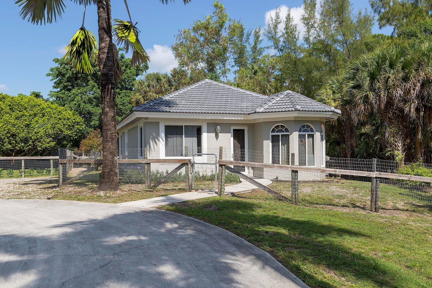 1739 B Road, Loxahatchee, FL 33470