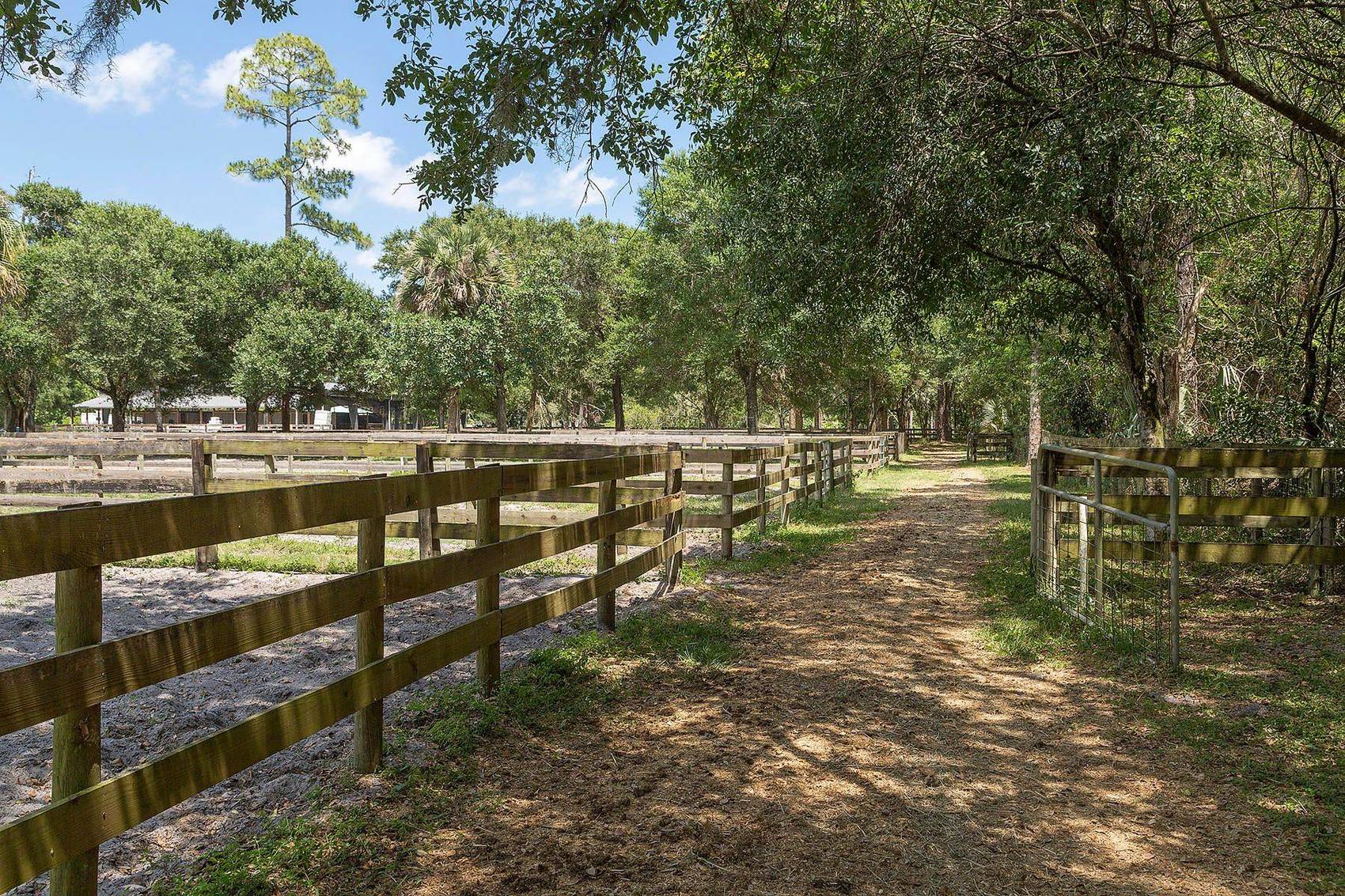 1739 B Road, Loxahatchee, FL 33470