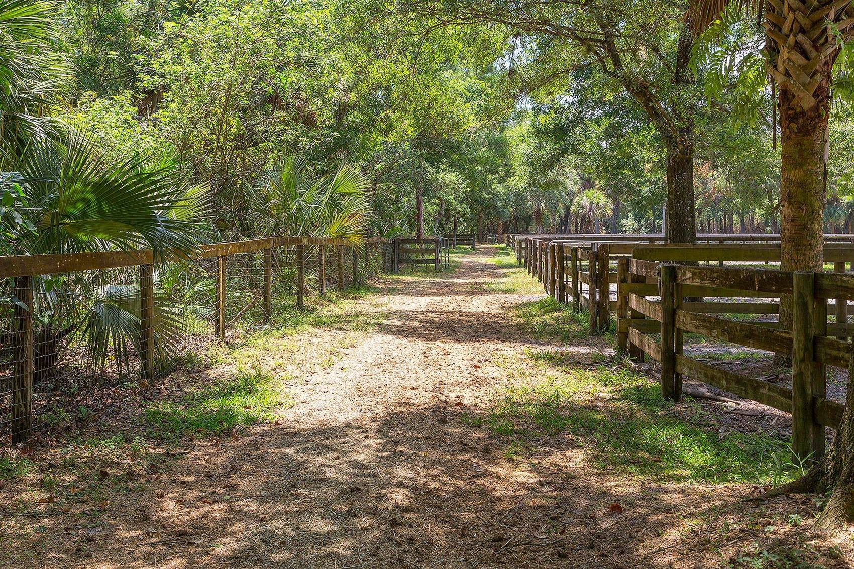 1739 B Road, Loxahatchee, FL 33470