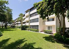 12524 Shoreline Dr 303